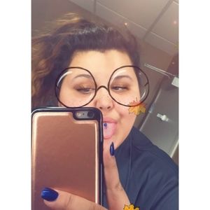 Meet your Posher, Brittany